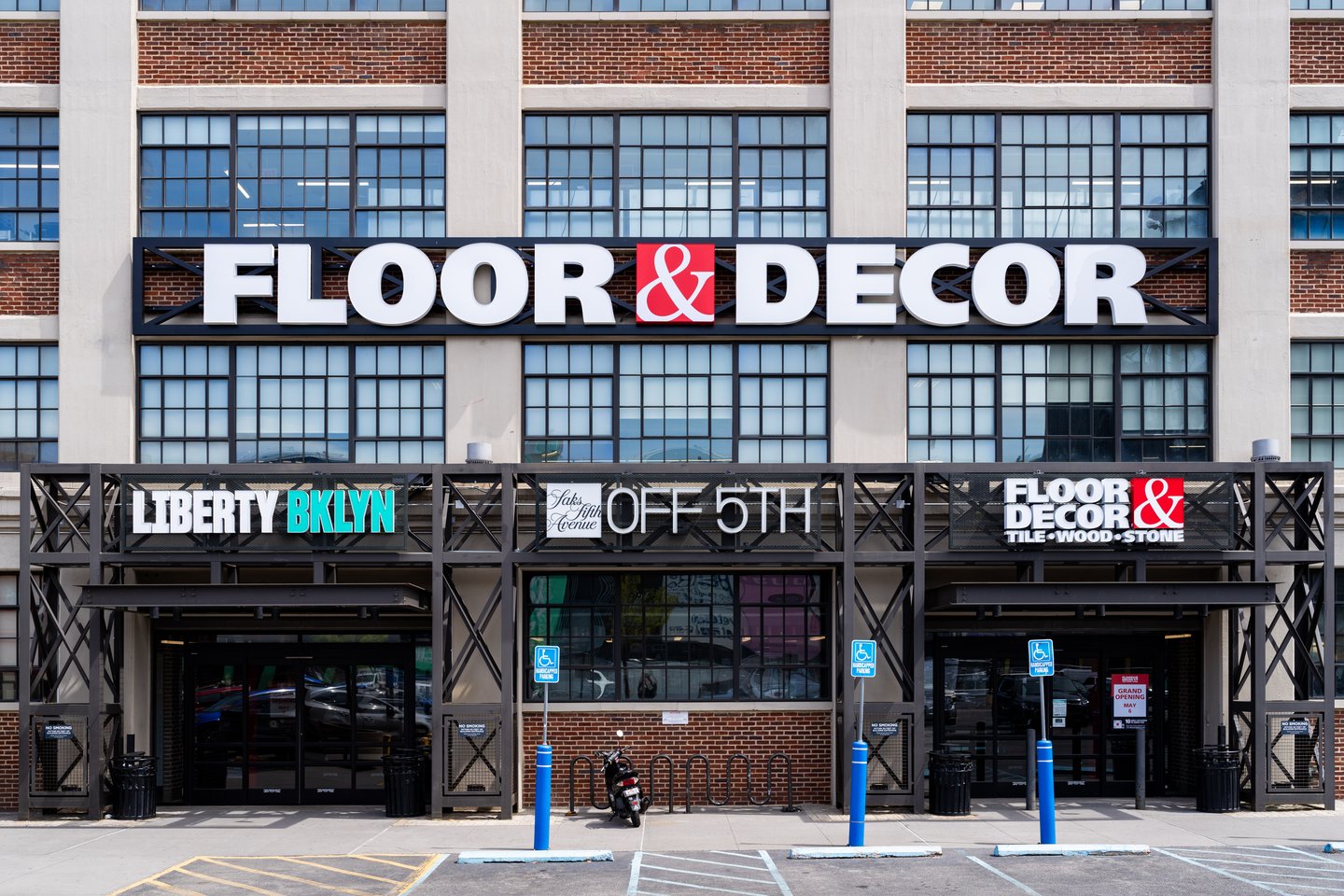 Floor & Décor has opened its first New York City store, a 129,000-sq.-ft. location in Brooklyn.