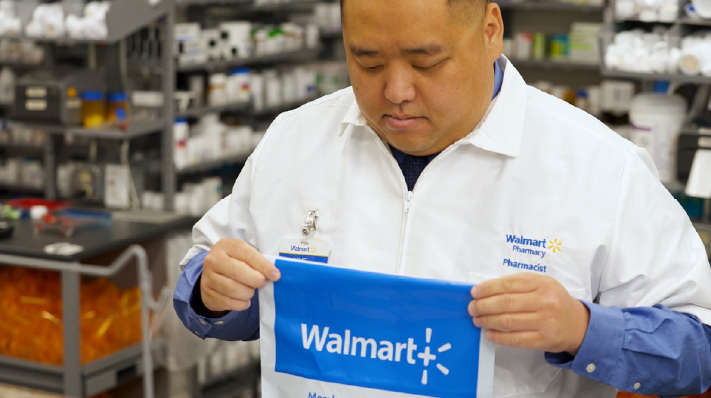 Walmart pharmacist (Image: Walmart).