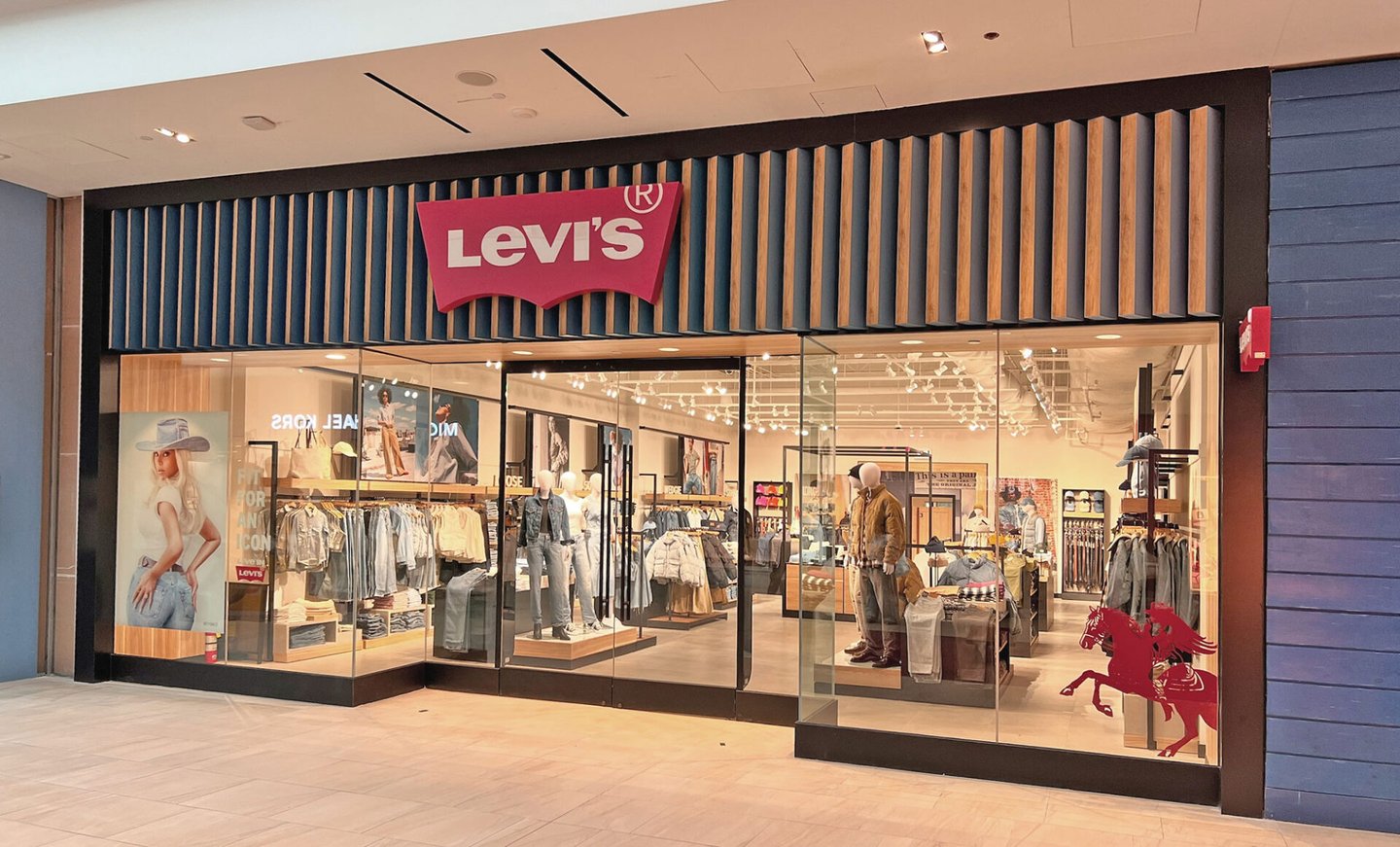 Levi's outlet vaughan mills deals