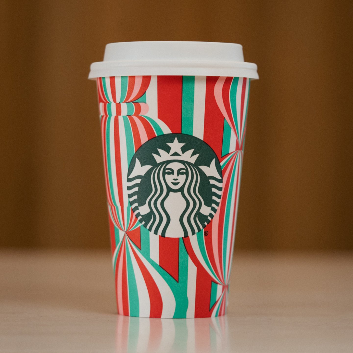 Starbucks 2024 holiday cup