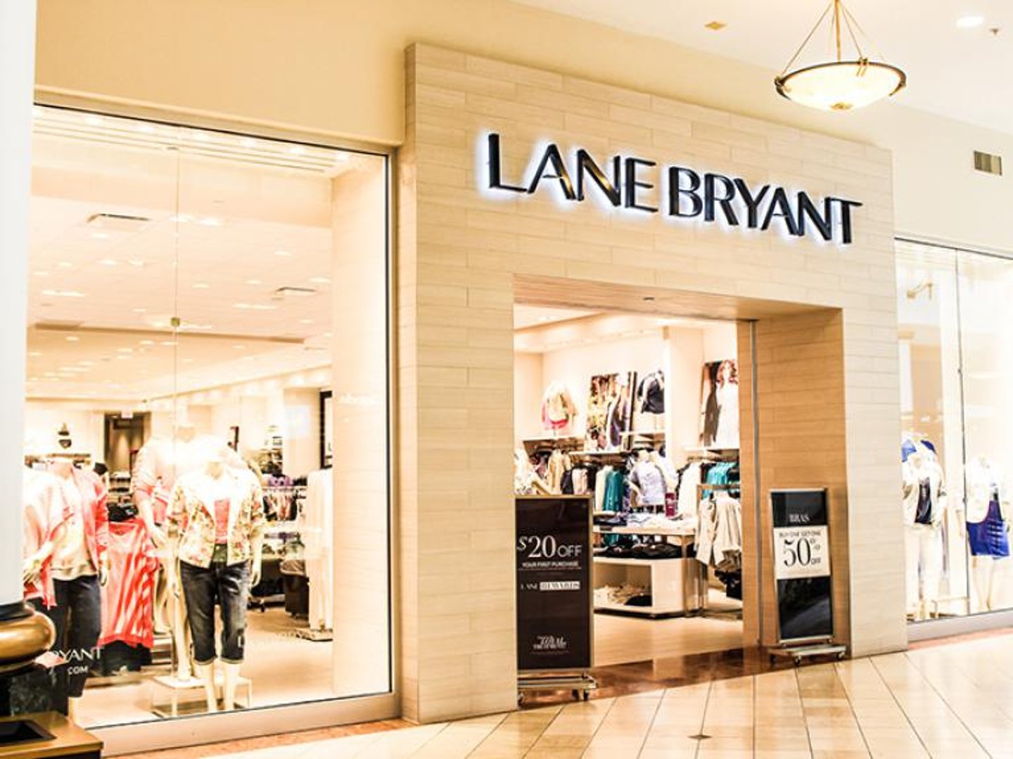 College kids lend Lane Bryant plus-size prowess | Chain Store Age