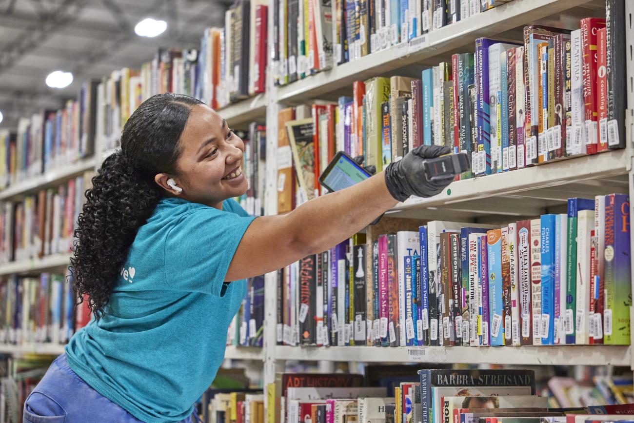 Thriftbooks warehouse worker