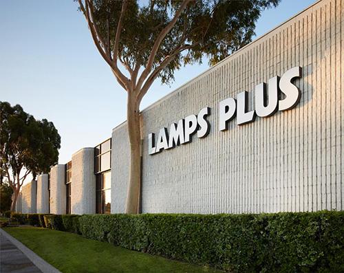 Lamps plus on sale store hours