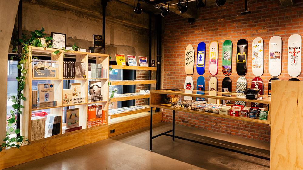 Vans warehouse shop