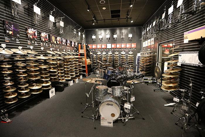 Guitar center music deals store