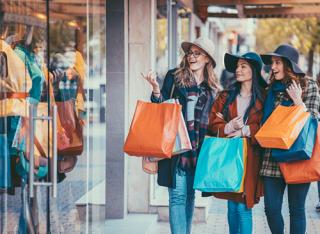 women shopping