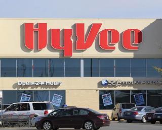 HyVee storefront