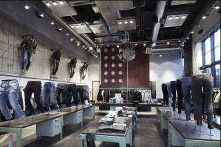 G-Star has more than 185 stores globally.