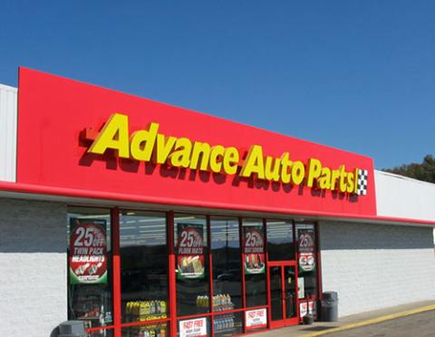 Advance Auto Parts on Mexican Heritage Night