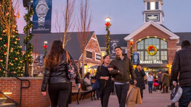 It was a most unusual Black Friday weekend for American malls | Chain - What Is Woodbury Common Like On Black Friday