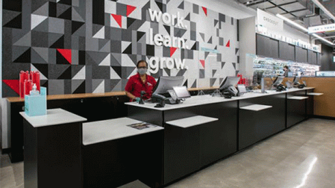 First Look: Staples Canada combines retail, working space at new store in  Toronto