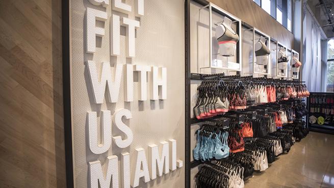 nike store lincoln road