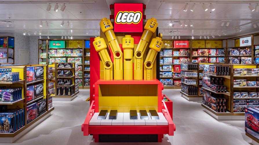 First Look: FAO Schwarz drops retail anchor in London ...